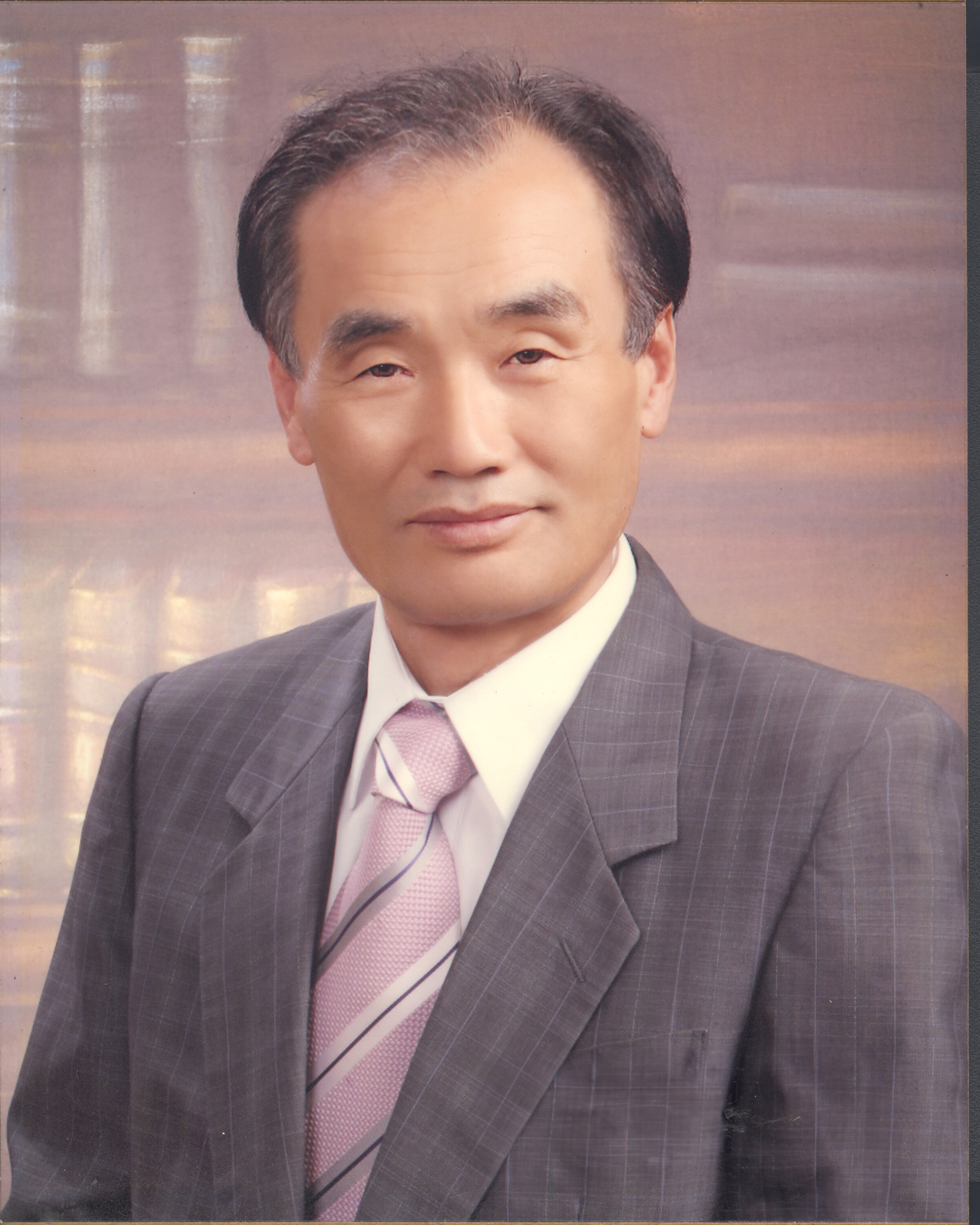 5대 교장선생님 사진