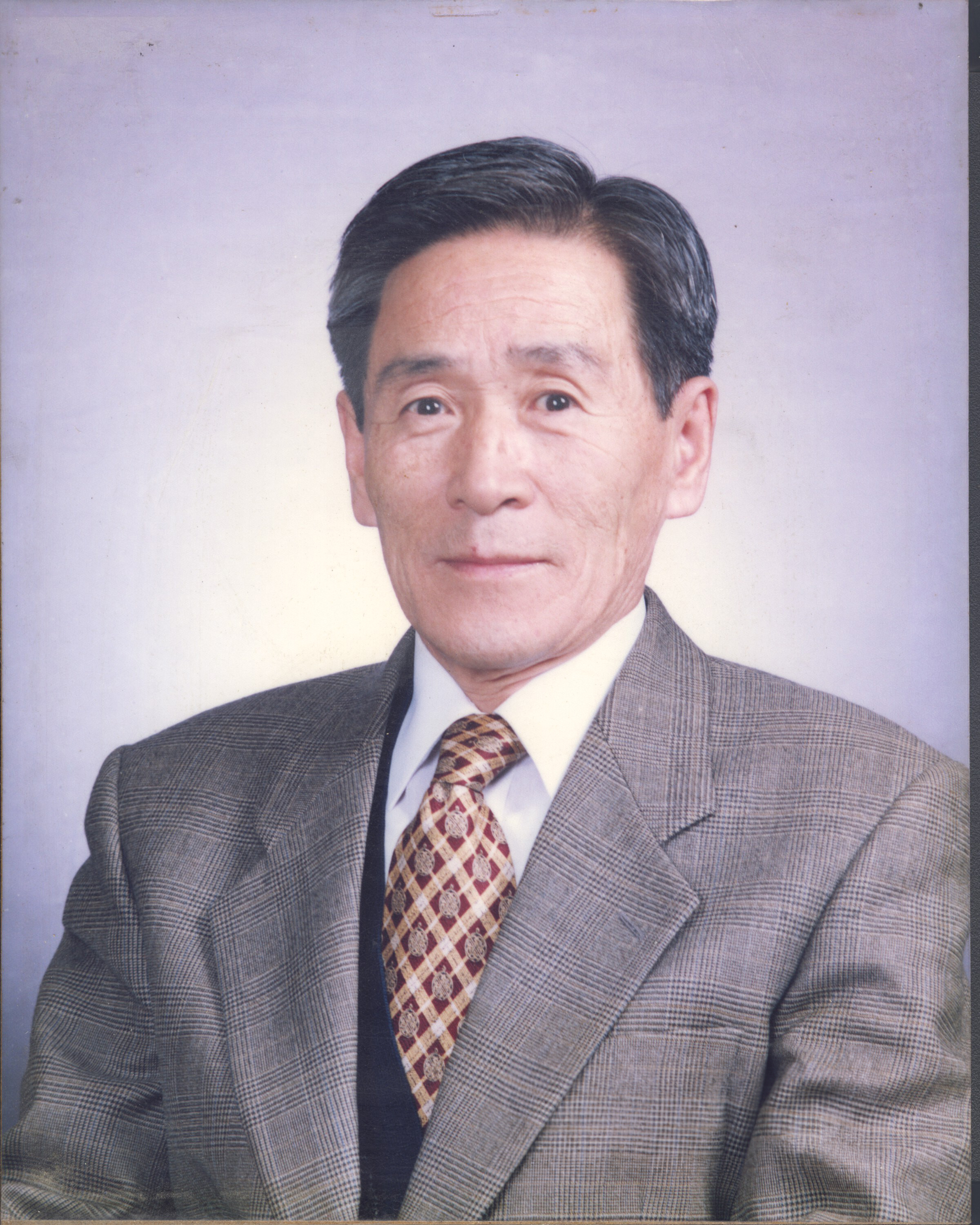 3대 교장선생님 사진